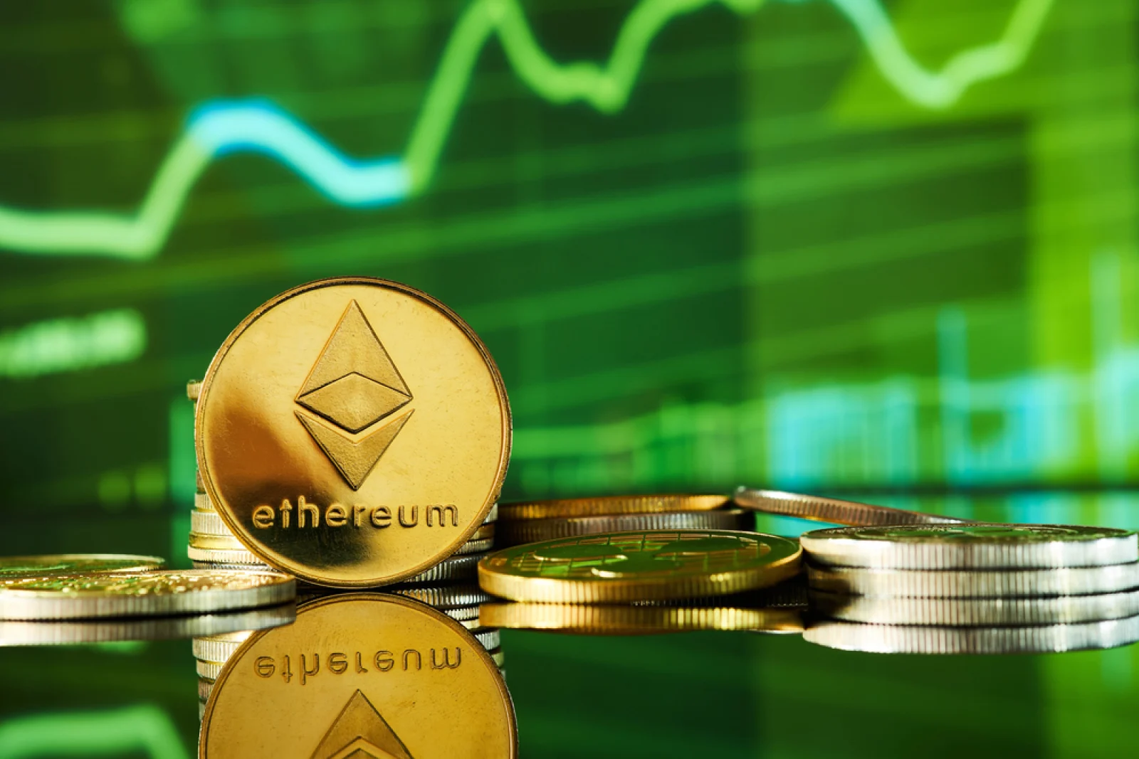 Will Ethereum (ETH) Reach $3,000 by December? Analyzing Possibilities