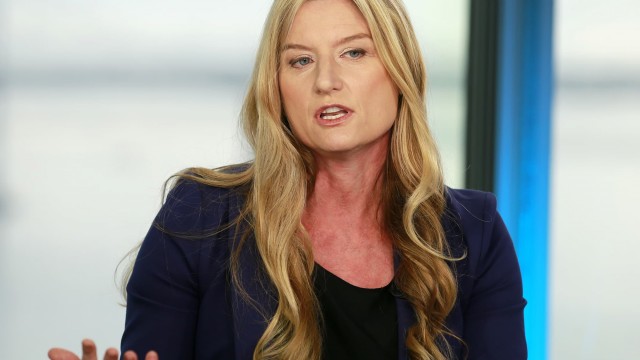 Williams-Sonoma CEO explains how the company deals with a difficult housing market