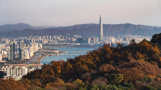 Woori Bank: New Catalysts Ahead
