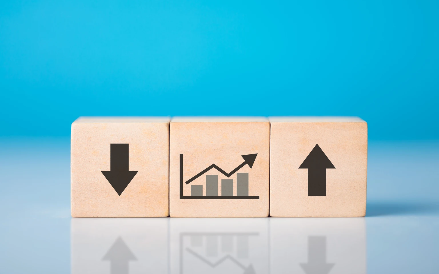 XMMO: A Momentum Play In Mid Caps, Above-Average Growth And Volatility