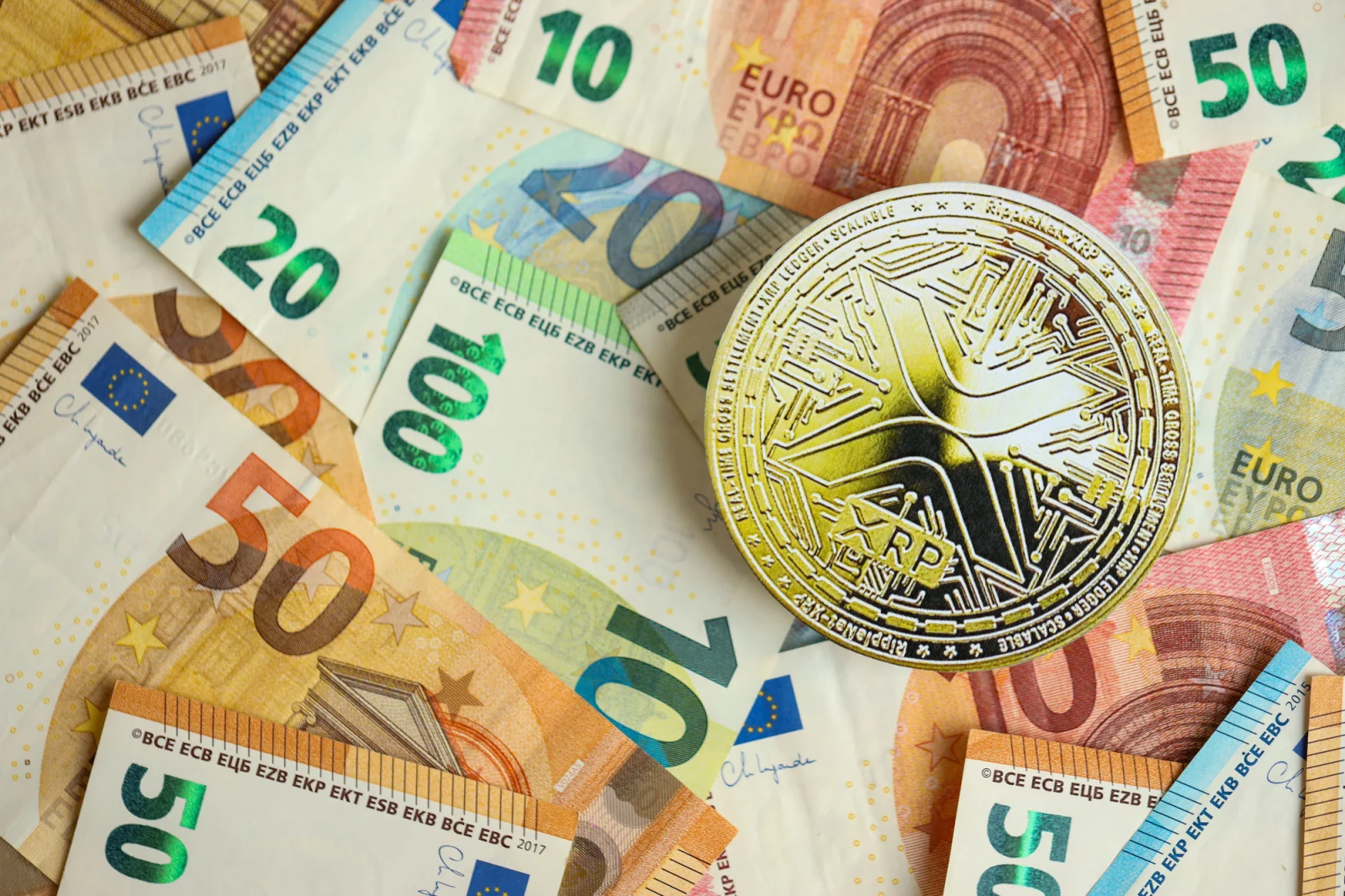 XRP Drops 30% in ETF Flows, Yet Stays Green Amid $1.67 Billion Global Crypto Exodus