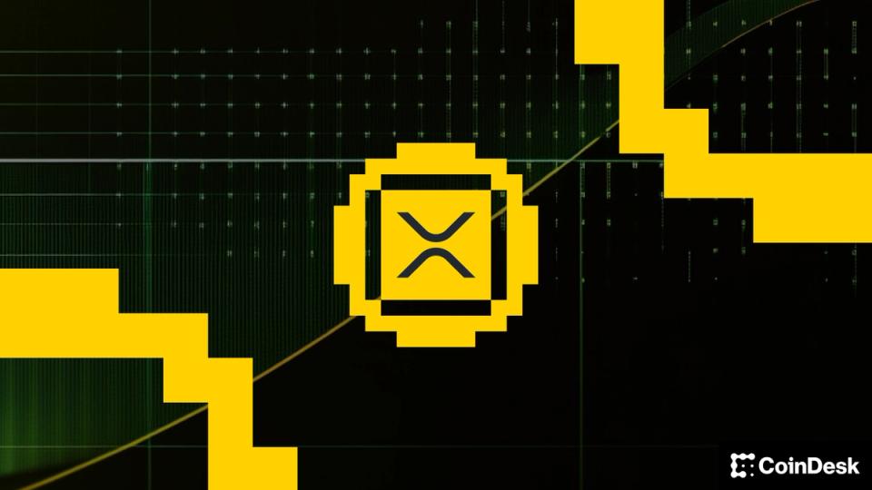 XRP steadies near $1.38 as Bollinger squeeze hints at breakout before CPI