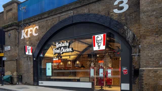 YUM Drops 10.4% in a Month: Is This Sell-Off a Buying Opportunity?