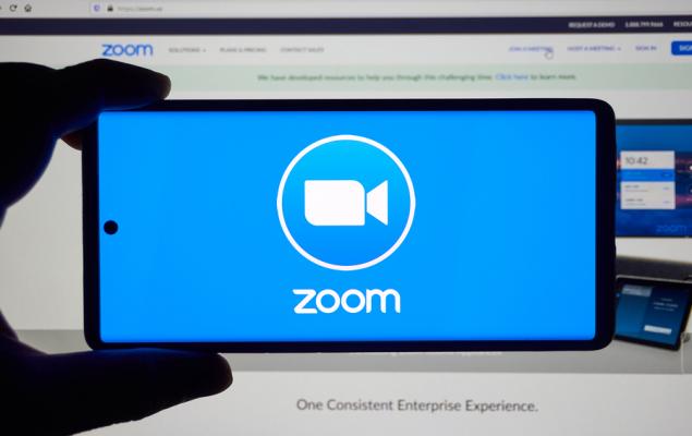 Zoom's Voice Strategy Evolves: Is Phone Now a Core Growth Driver?
